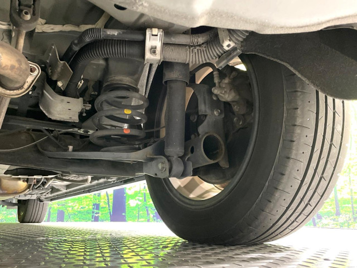 2017 Nissan Serena DAA-GFC27 (UW-6a17b1bf04d0a)[10]
