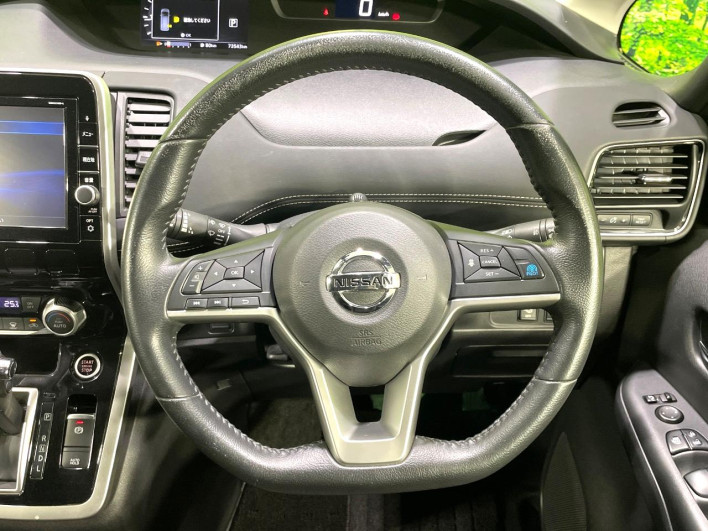 2017 Nissan Serena DAA-GFC27 (UW-6a17b1bf04d0a)[21]