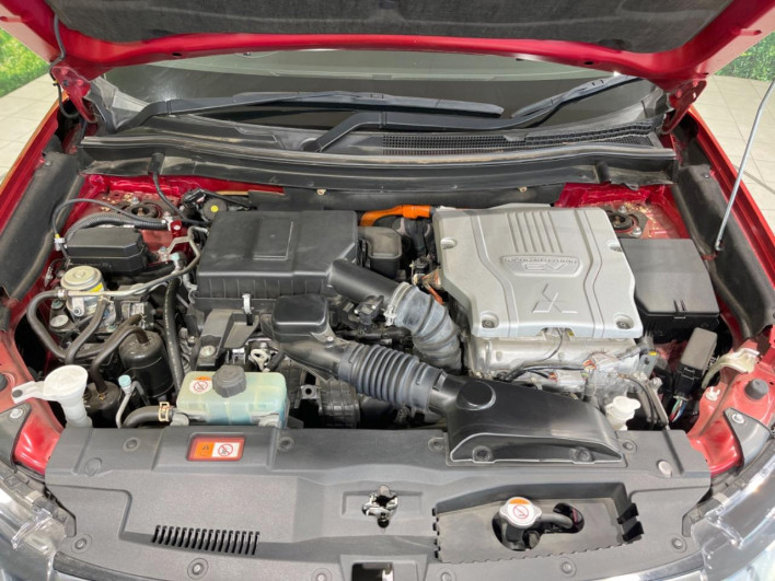 2019 Mitsubishi OUTLANDER PHEV 5LA-GG3W (UW-6a17b1c72f053)[10]