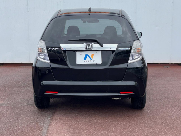 2012 Honda Fit Hybrid DAA-GP1 (UW-6a17b1c9e1584)[18]