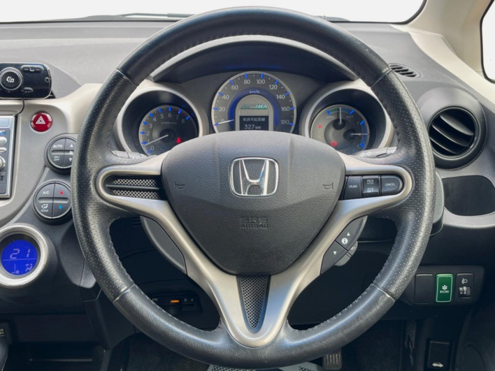 2012 Honda Fit Hybrid DAA-GP1 (UW-6a17b1c9e1584)[28]