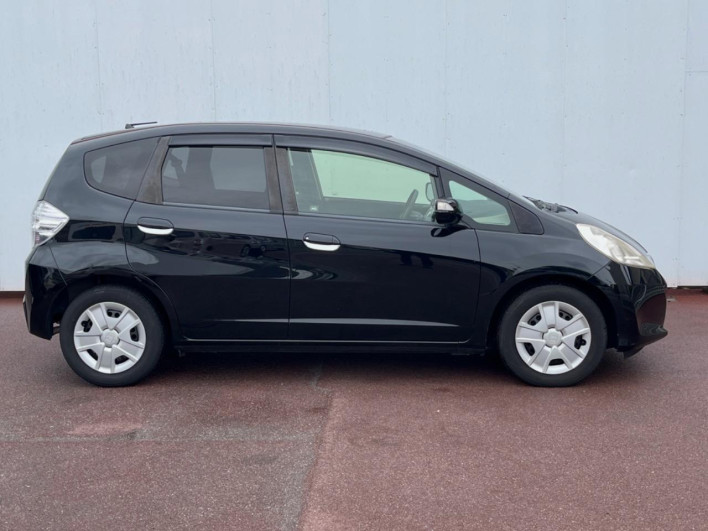 2012 Honda Fit Hybrid DAA-GP1 (UW-6a17b1c9e1584)[14]