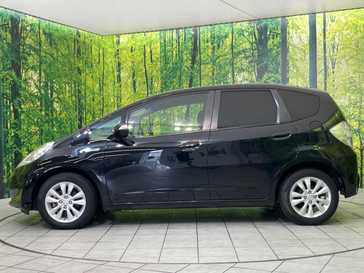 2012 Honda Fit Hybrid DAA-GP1 (UW-6a17b1c9e4c1d)[11]