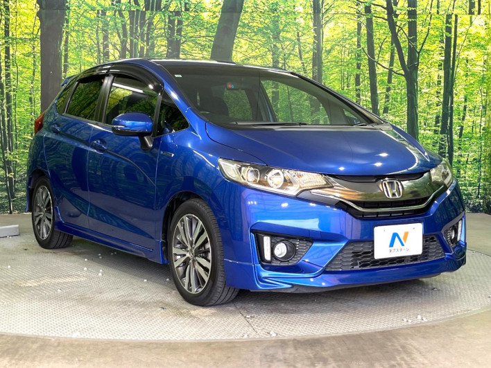 2014 Honda Fit Hybrid DAA-GP5 (UW-6a17b1cab6e5b)[14]
