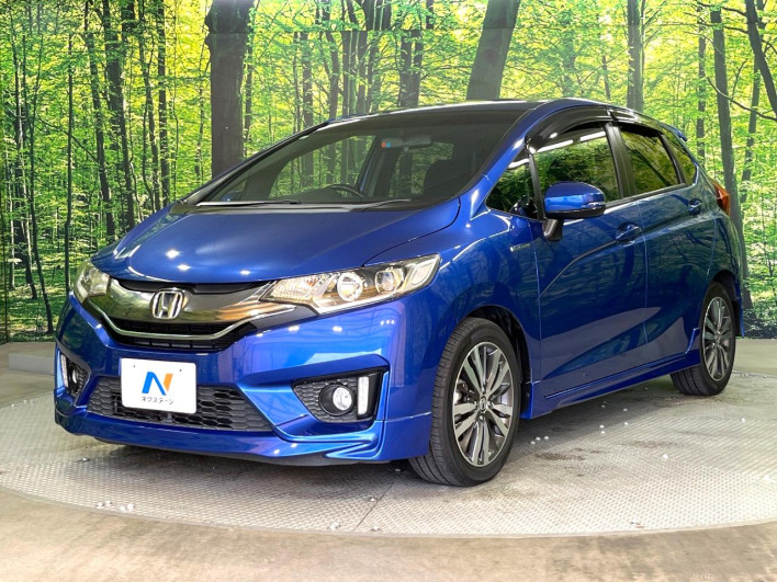 2014 Honda Fit Hybrid DAA-GP5 (UW-6a17b1cab6e5b)[20]