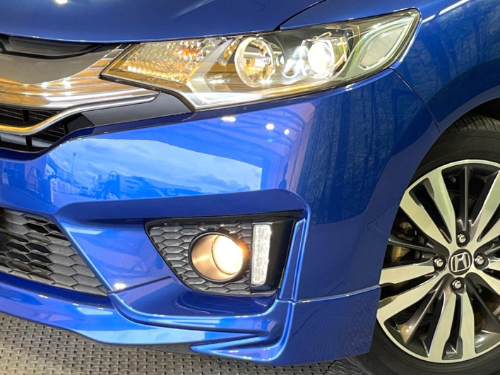 2014 Honda Fit Hybrid DAA-GP5 (UW-6a17b1cab6e5b)[12]
