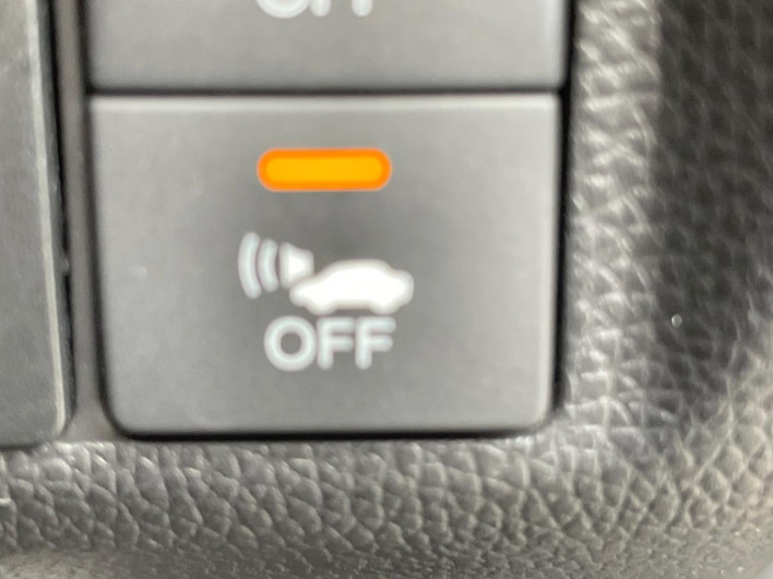 2014 Honda Fit Hybrid DAA-GP5 (UW-6a17b1cbe1dcd)[18]