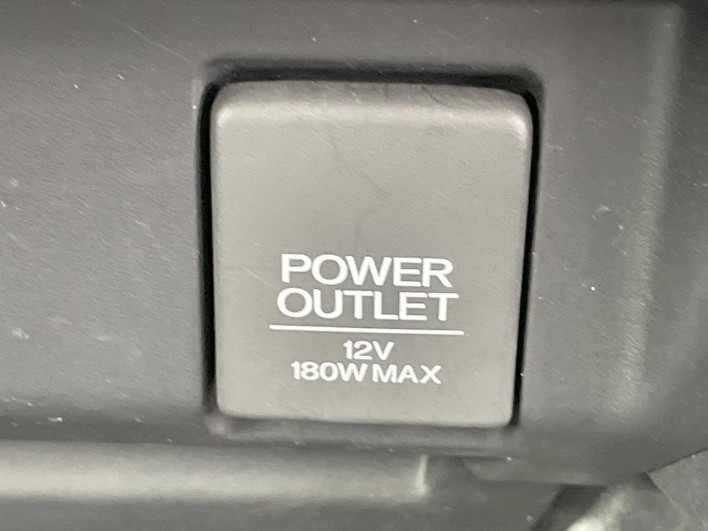 2014 Honda Fit Hybrid DAA-GP5 (UW-6a17b1cbe1dcd)[22]