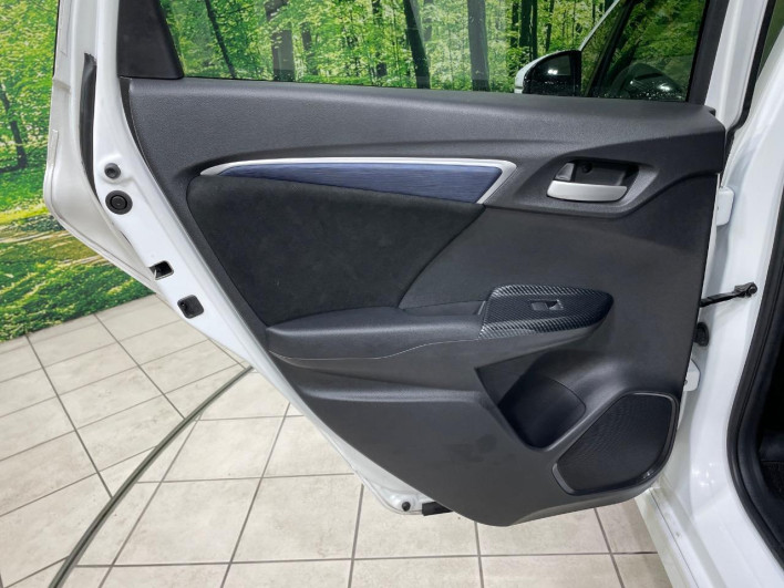 2016 Honda SHUTTLE DAA-GP7 (UW-6a17b1d011926)[24]