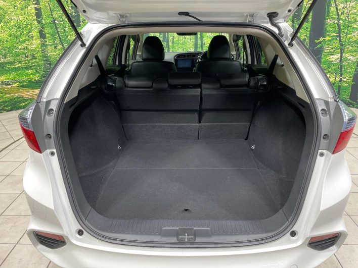 2016 Honda SHUTTLE DAA-GP7 (UW-6a17b1d011926)[16]