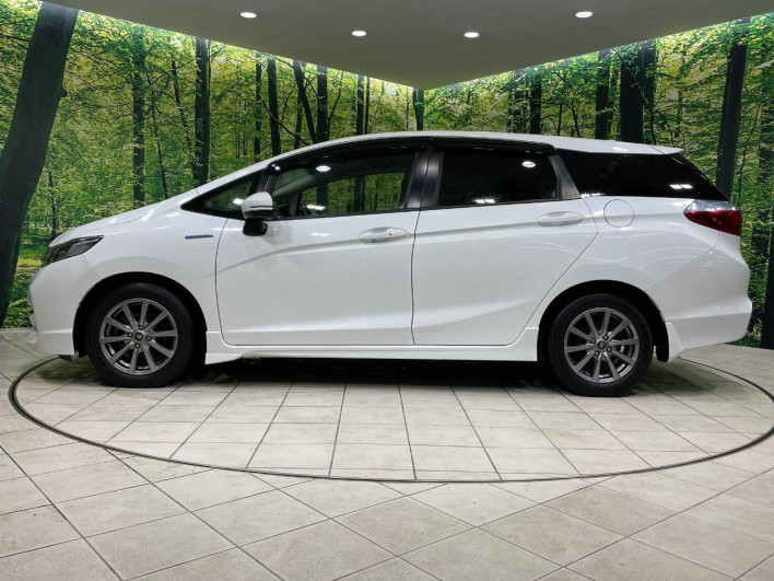 2016 Honda SHUTTLE DAA-GP7 (UW-6a17b1d011926)[11]