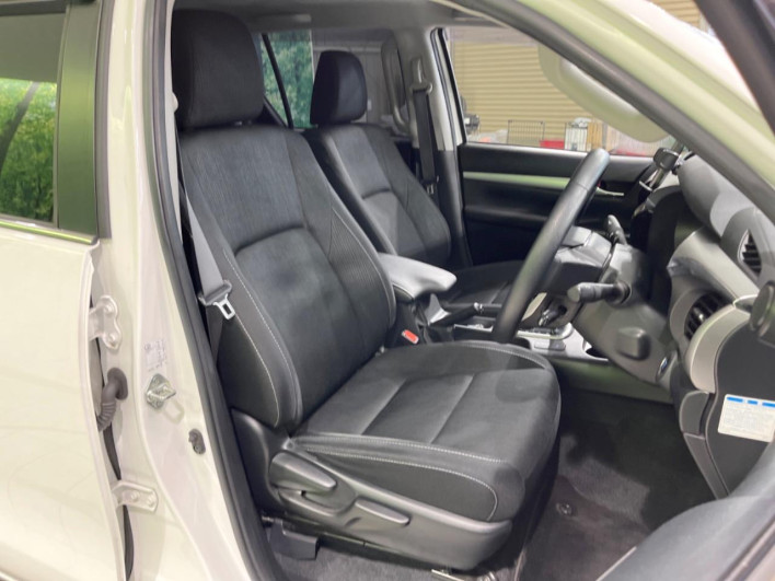 2023 Toyota Hilux 3DF-GUN125 (UW-6a17b1d8679d7)[6]