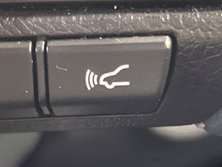 2023 Toyota Hilux 3DF-GUN125 (UW-6a17b1d8679d7)[24]