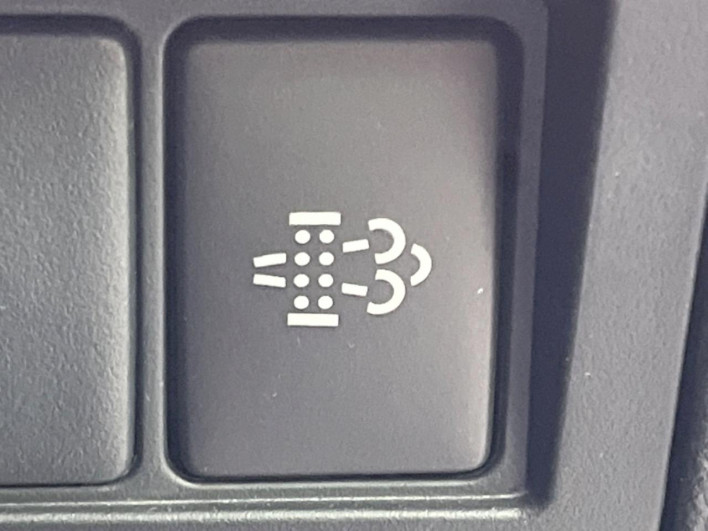 2023 Toyota Hilux 3DF-GUN125 (UW-6a17b1d8679d7)[20]