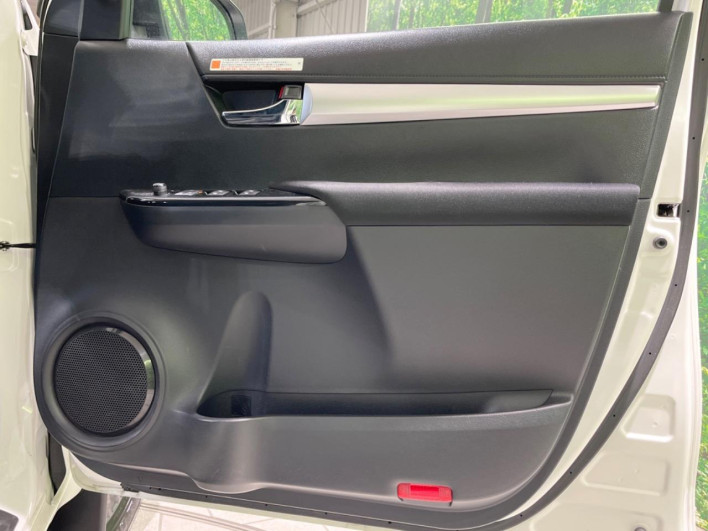 2023 Toyota Hilux 3DF-GUN125 (UW-6a17b1d8679d7)[16]