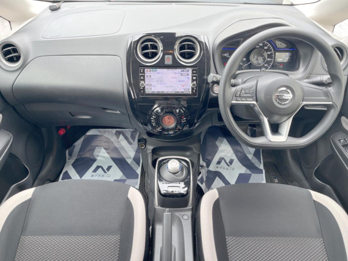 2017 Nissan Note DAA-HE12 (UW-6a17b1e16062c)[26]