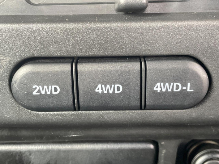 2010 Suzuki Jimny ABA-JB23W (UW-6a17b1ee9ea73)[9]