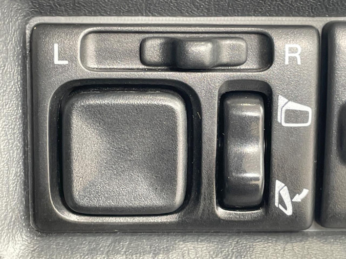 2010 Suzuki Jimny ABA-JB23W (UW-6a17b1ee9ea73)[18]