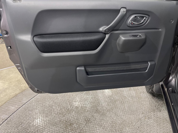2014 Suzuki Jimny ABA-JB23W (UW-6a17b1eecc06c)[25]