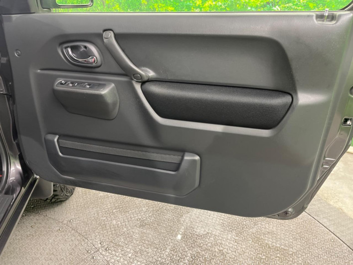 2014 Suzuki Jimny ABA-JB23W (UW-6a17b1eecc06c)[28]