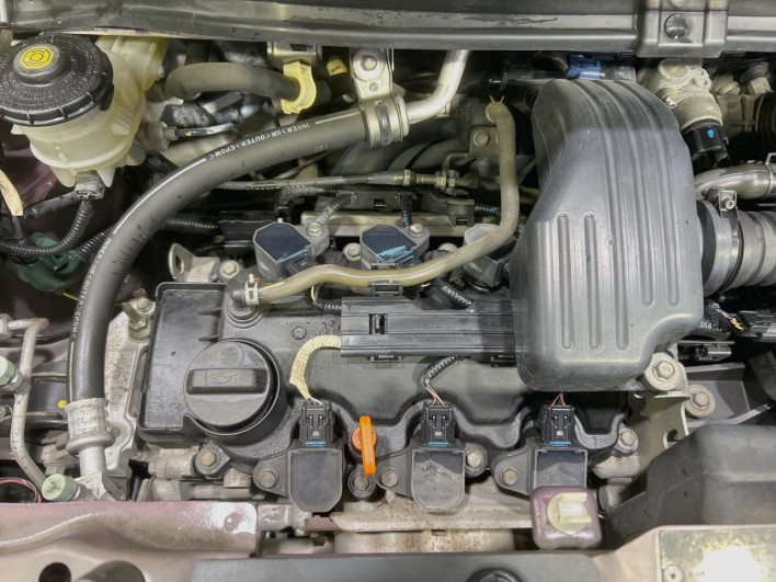 2010 Honda Zest Spark DBA-JE1 (UW-6a17b1f796cc2)[4]