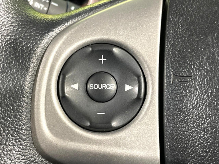 2014 Honda N-BOX DBA-JF1 (UW-6a17b1fc3a7f2)[27]