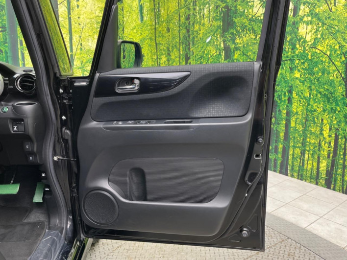 2017 Honda N-BOX CUSTOM DBA-JF1 (UW-6a17b1fee0b3d)[21]