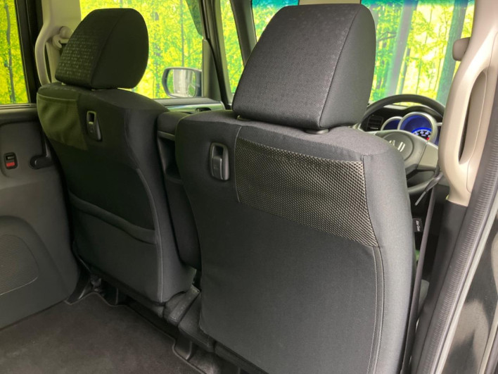 2017 Honda N-BOX CUSTOM DBA-JF1 (UW-6a17b1fee0b3d)[22]