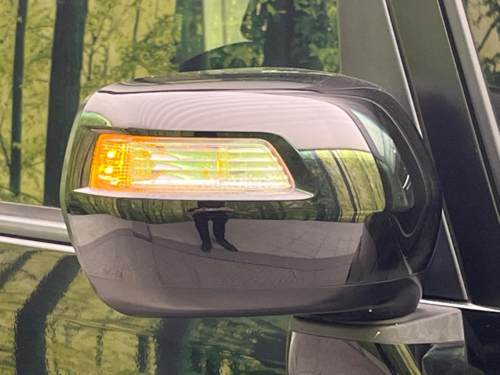 2017 Honda N-BOX CUSTOM DBA-JF1 (UW-6a17b1fee0b3d)[28]