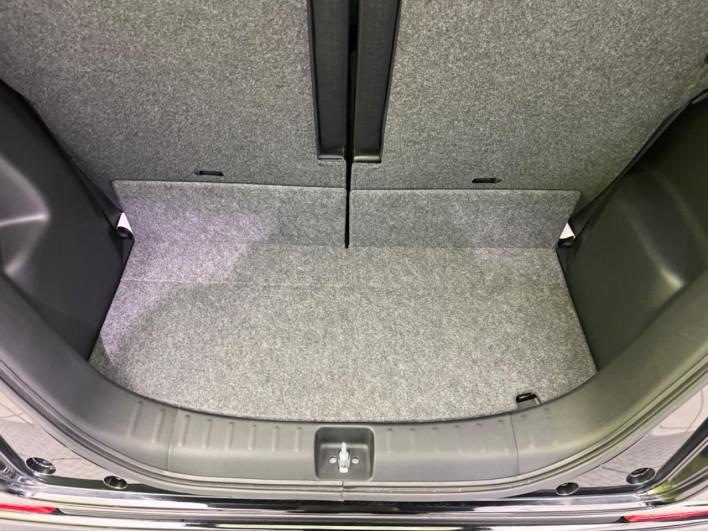 2017 Honda N-BOX CUSTOM DBA-JF1 (UW-6a17b1fee0b3d)[13]