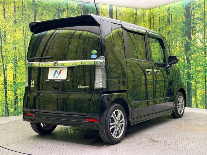 2017 Honda N-BOX CUSTOM DBA-JF1 (UW-6a17b1fee0b3d)[10]