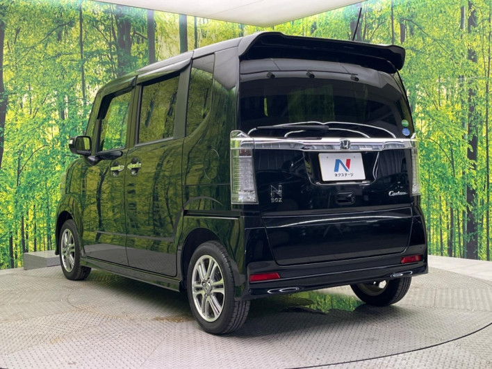 2017 Honda N-BOX CUSTOM DBA-JF1 (UW-6a17b1fee0b3d)[26]