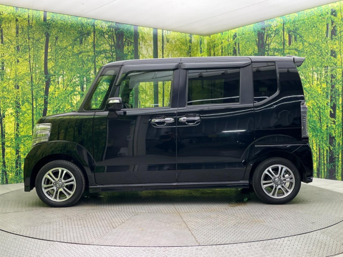 2017 Honda N-BOX CUSTOM DBA-JF1 (UW-6a17b1fee0b3d)[27]