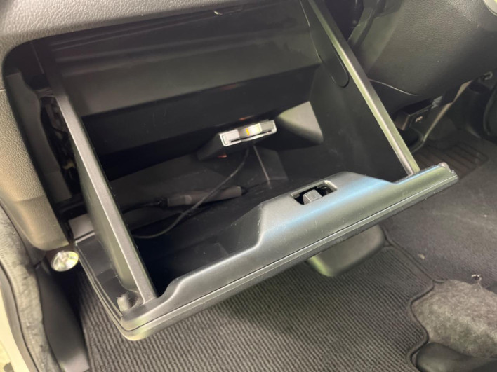 2014 Honda N-BOX CUSTOM DBA-JF1 (UW-6a17b20115e1e)[11]