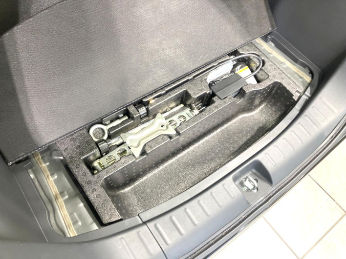 2014 Honda N-BOX DBA-JF1 (UW-6a17b20123aa2)[10]