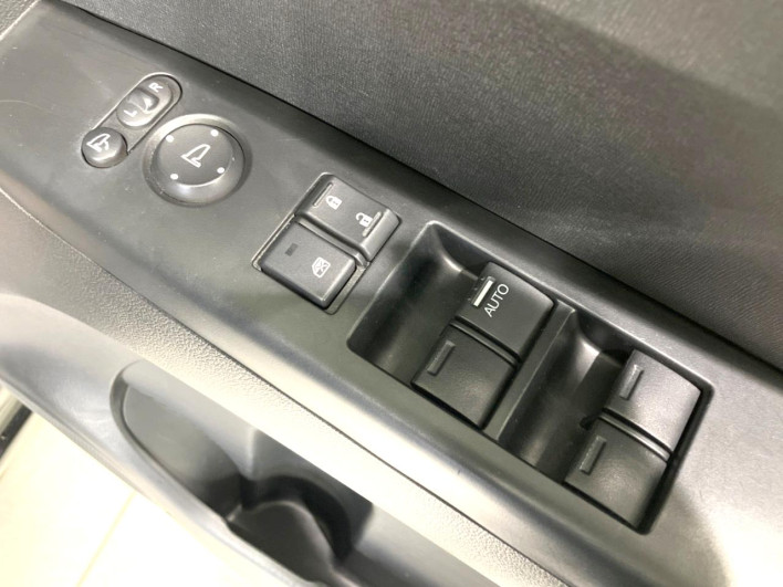 2014 Honda N-BOX DBA-JF1 (UW-6a17b20123aa2)[12]