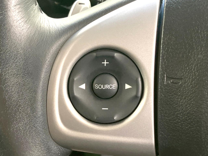2014 Honda N-BOX DBA-JF1 (UW-6a17b20123aa2)[24]
