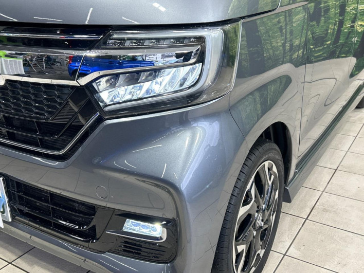2018 Honda N-BOX CUSTOM DBA-JF3 (UW-6a17b20a35654)[21]