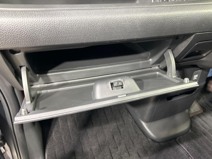 2018 Honda N-BOX CUSTOM DBA-JF3 (UW-6a17b20a35654)[4]