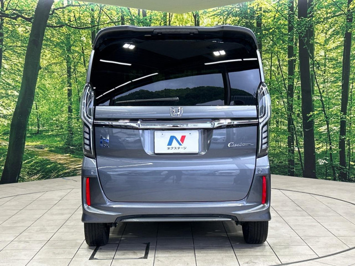 2018 Honda N-BOX CUSTOM DBA-JF3 (UW-6a17b20a35654)[29]
