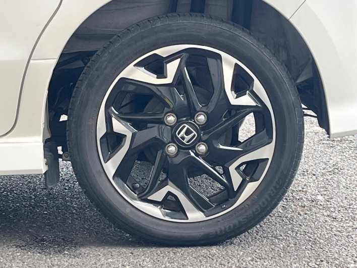 2018 Honda N-BOX CUSTOM DBA-JF3 (UW-6a17b20a9b125)[28]