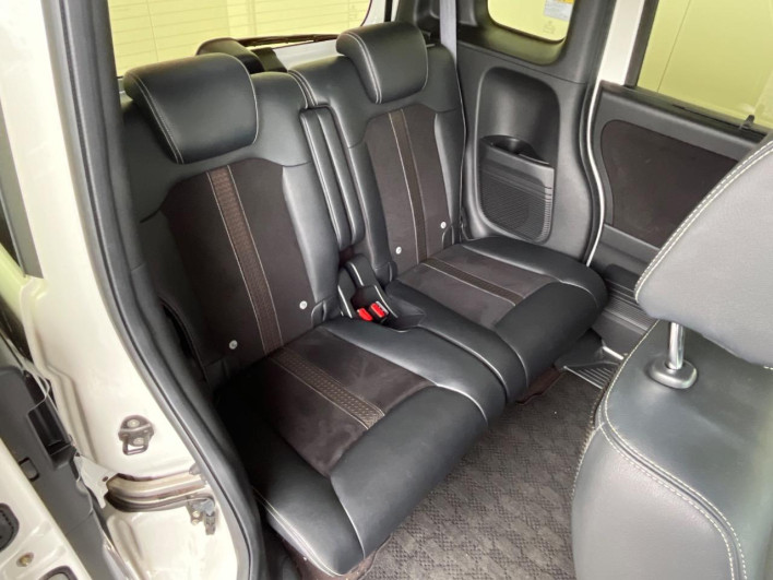 2018 Honda N-BOX CUSTOM DBA-JF3 (UW-6a17b20a9b125)[14]
