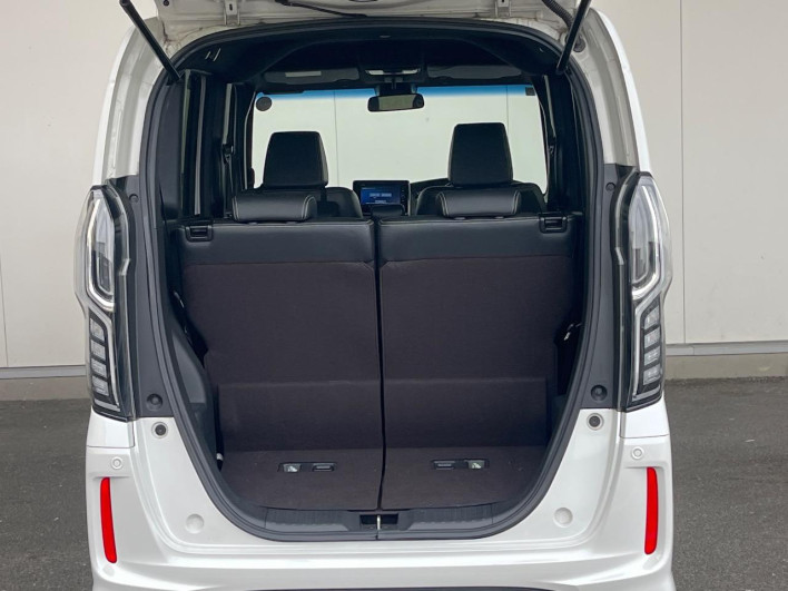 2018 Honda N-BOX CUSTOM DBA-JF3 (UW-6a17b20a9b125)[17]