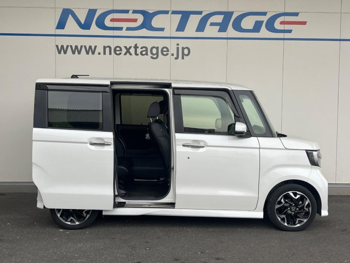 2018 Honda N-BOX CUSTOM DBA-JF3 (UW-6a17b20a9b125)[13]