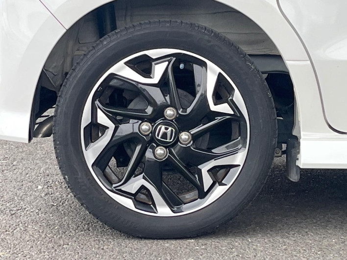 2018 Honda N-BOX CUSTOM DBA-JF3 (UW-6a17b20a9b125)[27]