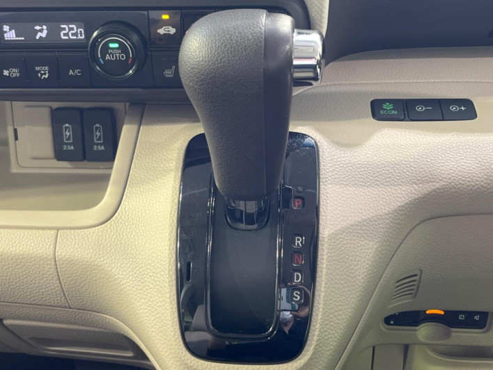 2019 Honda N-BOX DBA-JF4 (UW-6a17b213af17f)[9]