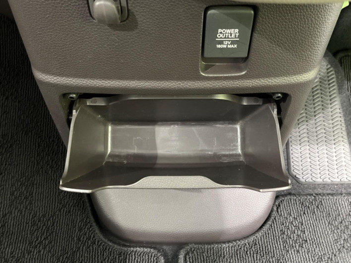 2019 Honda N-BOX DBA-JF4 (UW-6a17b213af17f)[18]