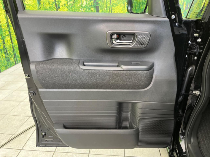 2024 Honda N-BOX CUSTOM 6BA-JF5 (UW-6a17b215968ff)[24]