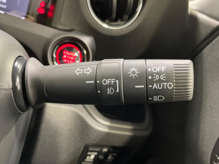 2025 Honda N-BOX CUSTOM 6BA-JF5 (UW-6a17b218cf71c)[28]