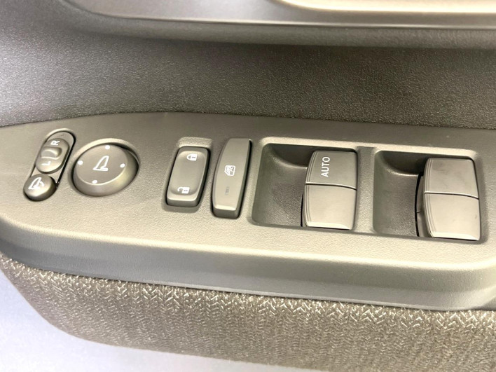 2026 Honda N-BOX CUSTOM 6BA-JF5 (UW-6a17b219a3029)[11]